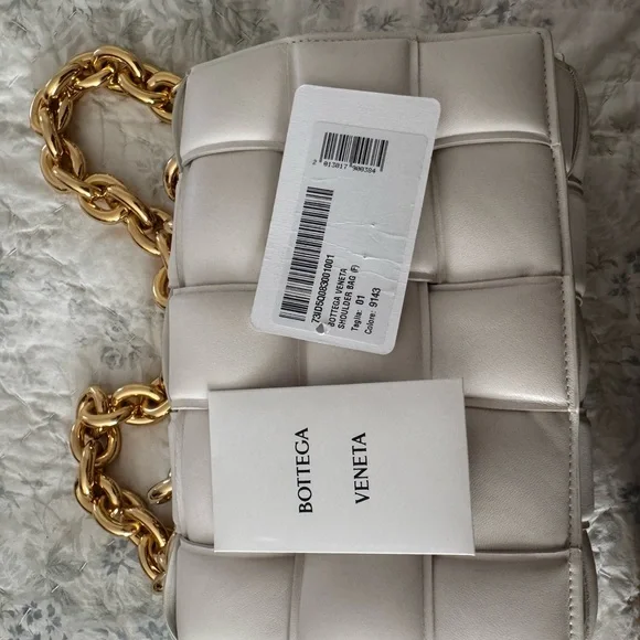 Bottega Veneta Chain Casette - Picture 4 of 5